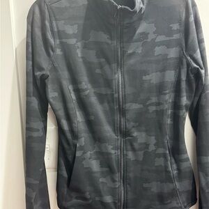 Women’s Black Camo Zip-Up Jacket